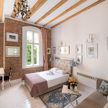 White Provance Apartment Stary Toruń Екстериор снимка