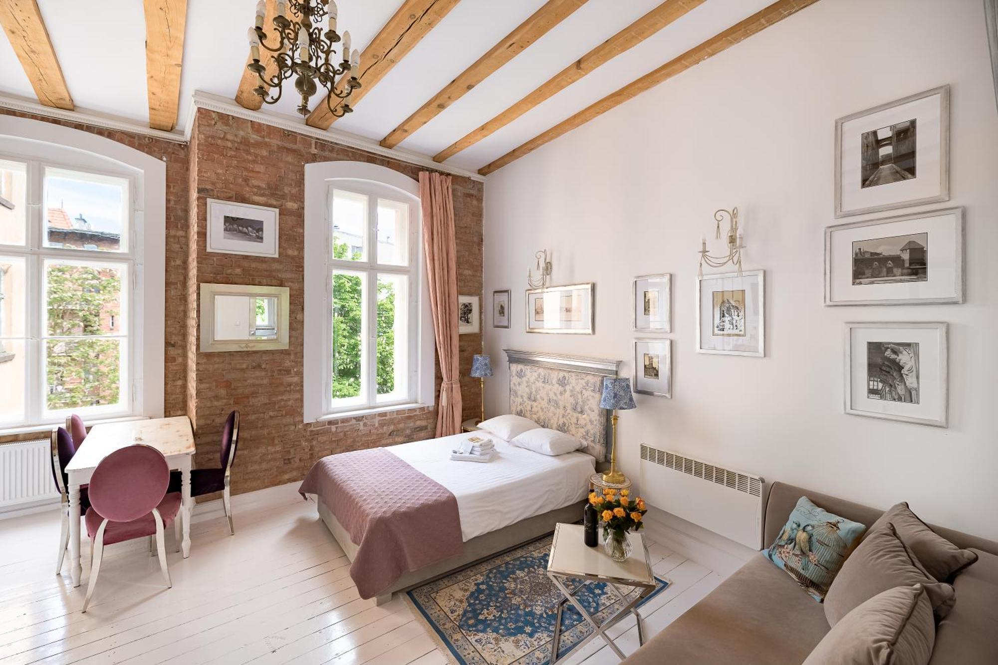 White Provance Apartment Stary Toruń Екстериор снимка