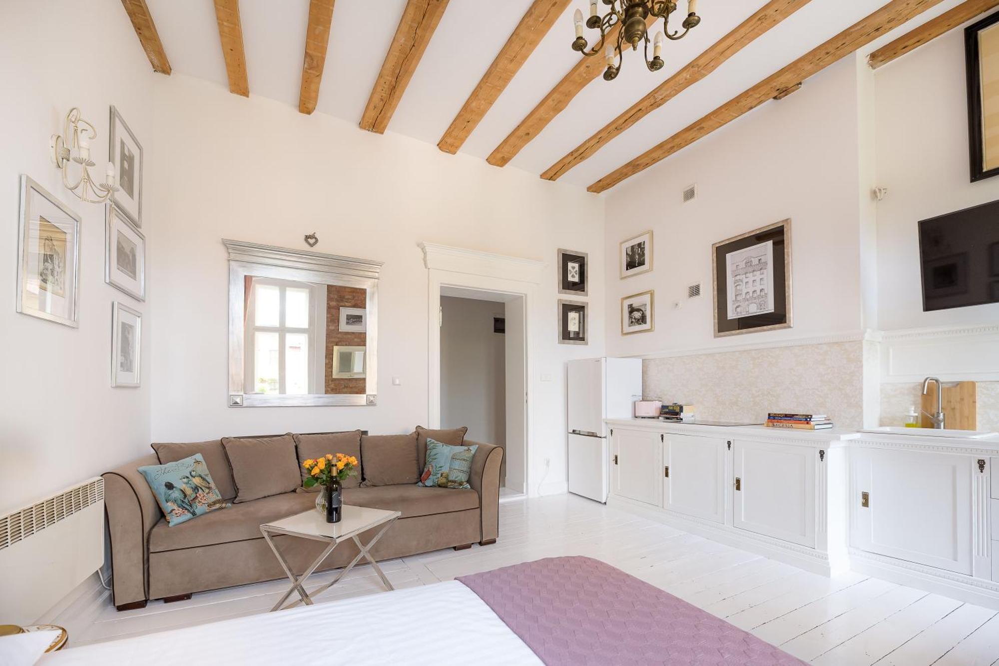 White Provance Apartment Stary Toruń Екстериор снимка
